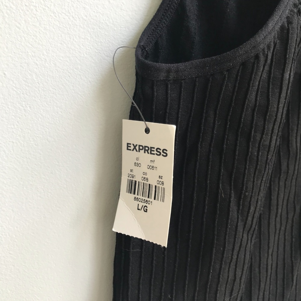[Express] Cropped Tank - Picture 6 of 6
